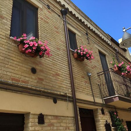 Guest House Dimora Fiorita Serracapriola Εξωτερικό φωτογραφία